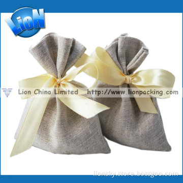 Beautiful Wedding Burlap Pouch for Nuptials (e-121)